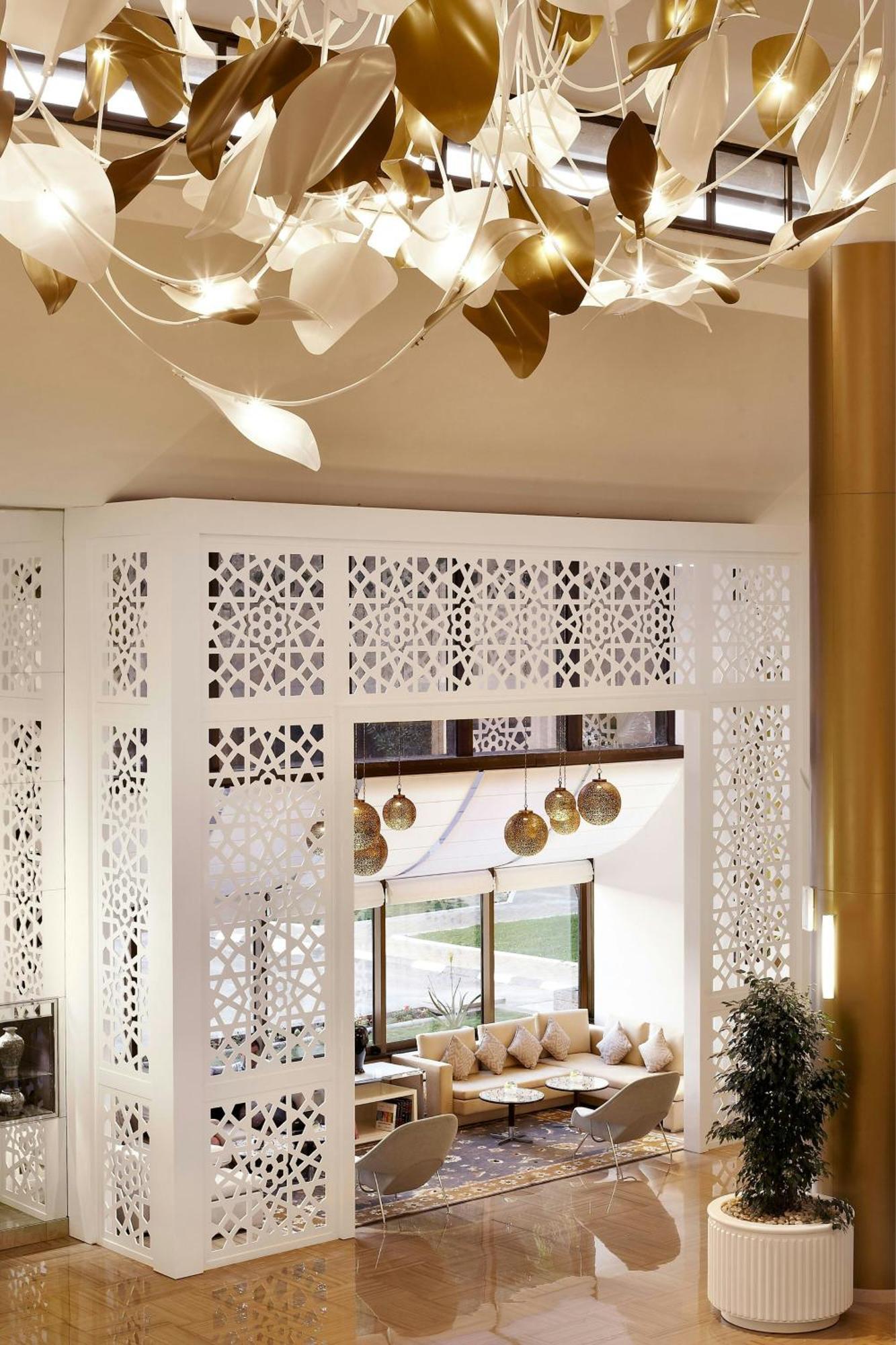Le Meridien Al Khobar Esterno foto Laser cut wood
