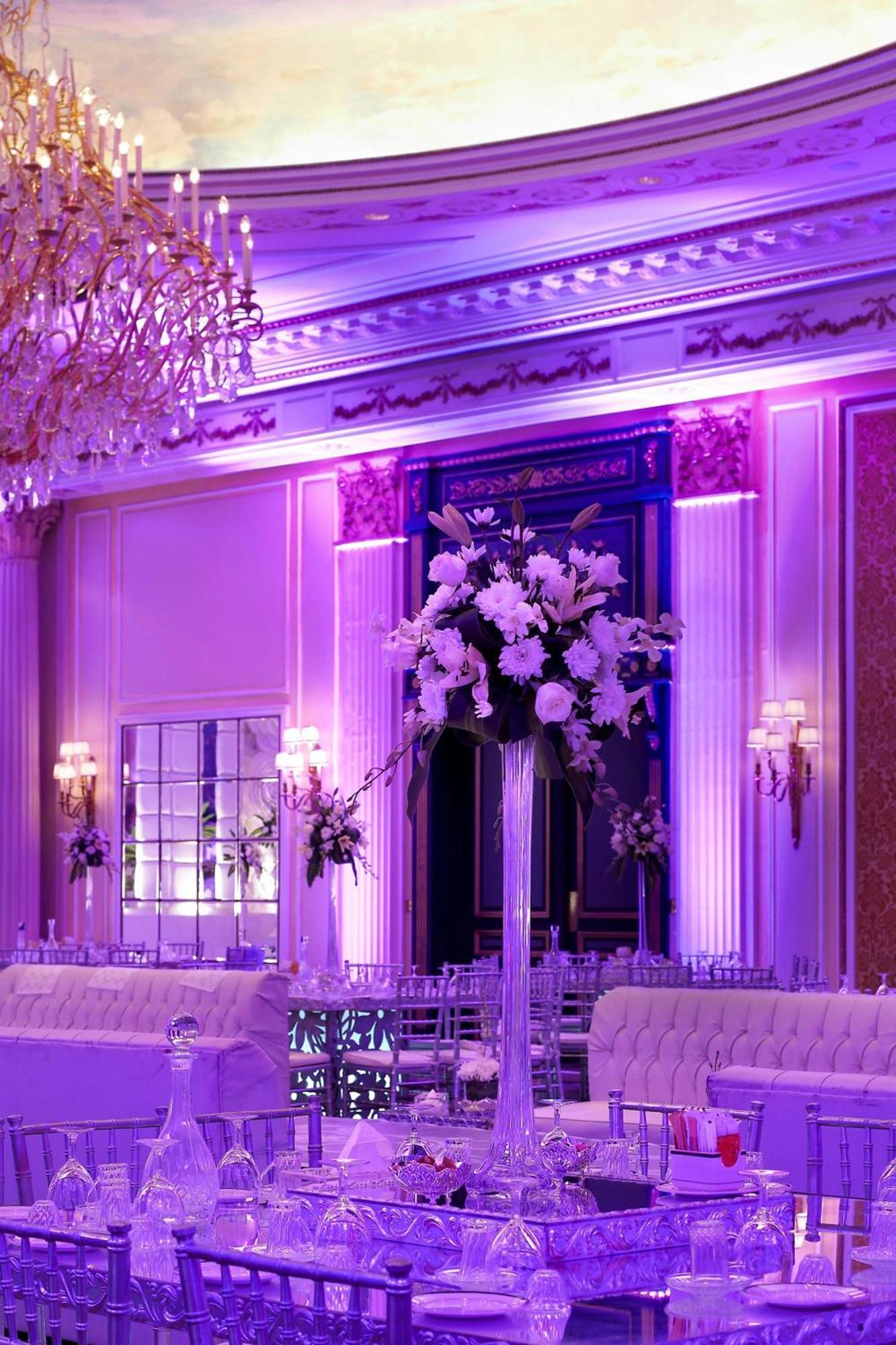 Le Meridien Al Khobar Esterno foto The ballroom at the Waldorf Astoria New York