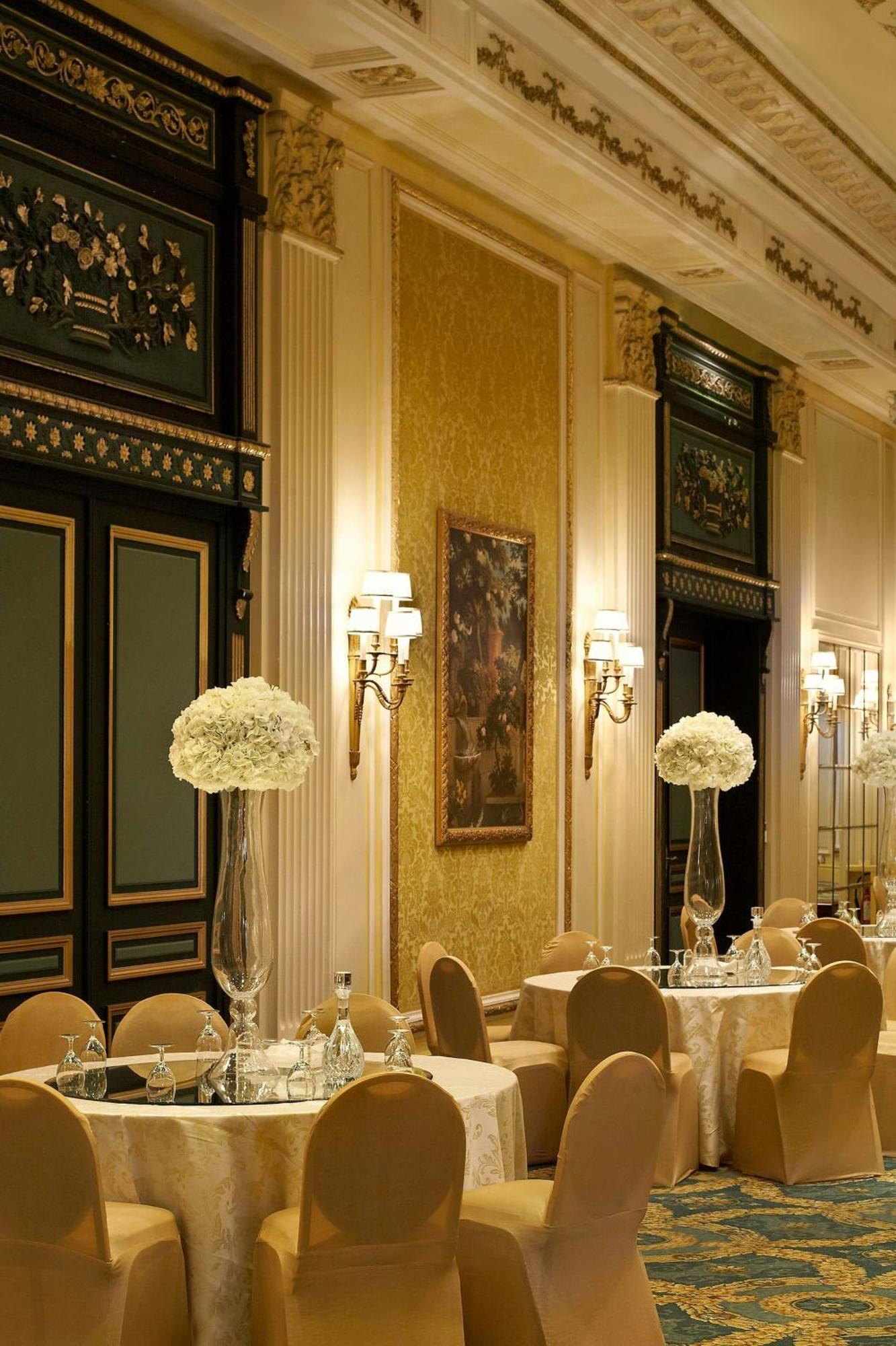 Le Meridien Al Khobar Esterno foto The interior of the restaurant