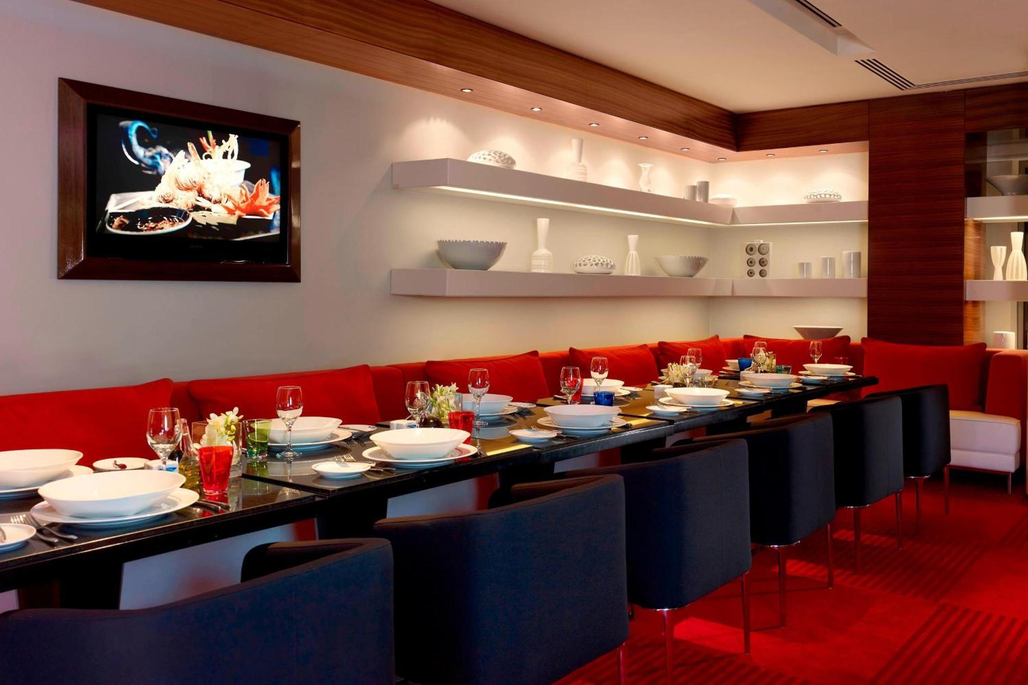 Le Meridien Al Khobar Esterno foto The interior of the restaurant