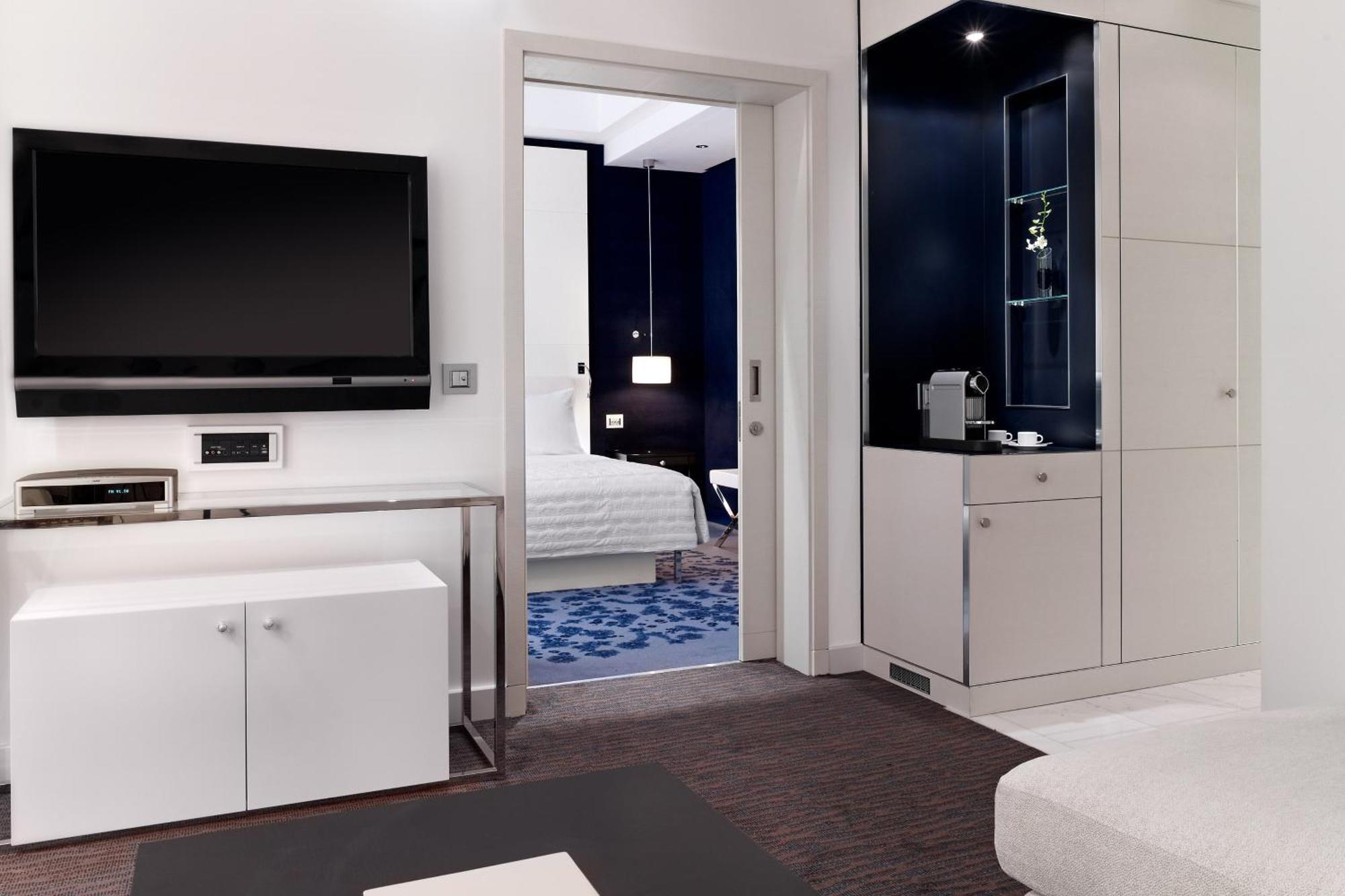 Le Meridien Al Khobar Esterno foto A room at the hotel