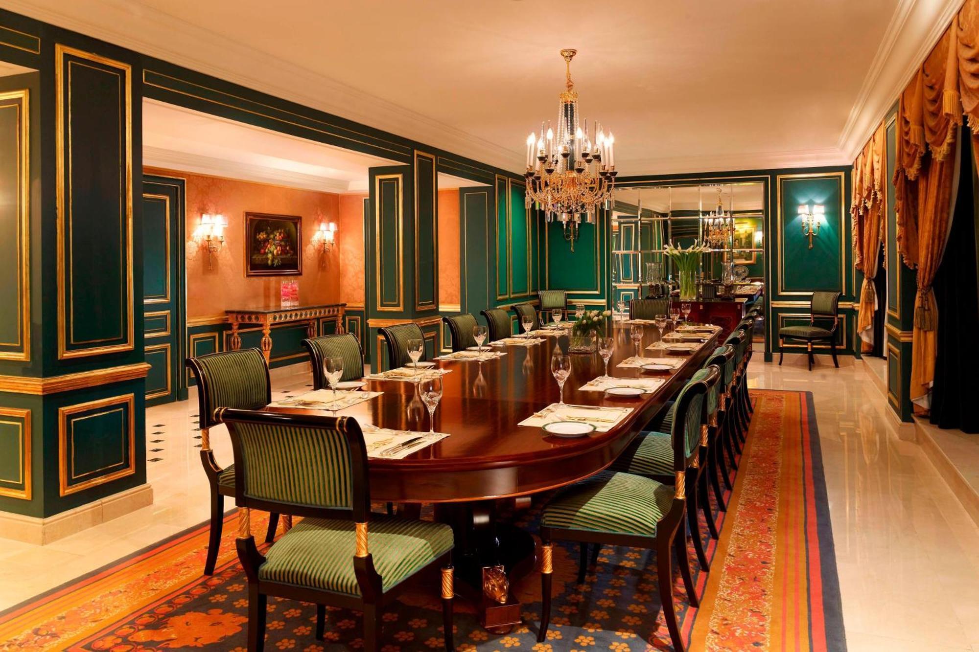 Le Meridien Al Khobar Esterno foto The restaurant